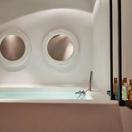 Hotel Katikies Kirini Santorini - The Leading Of The World Oia